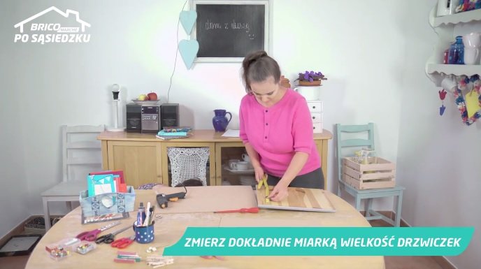 jak przygotować przepiśnik do szafki kuchennej - poradnik 