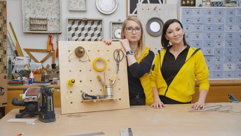 uporządkuj drobne przedmioty - drewniany organizer