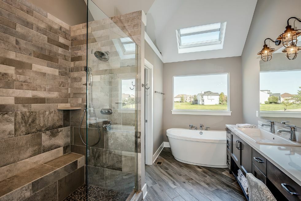 Jakie są zalety prysznica walk-in?