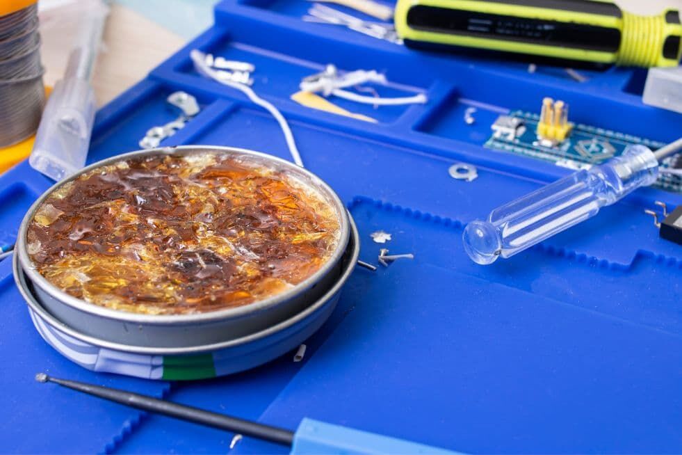 do czego służy kalafonia