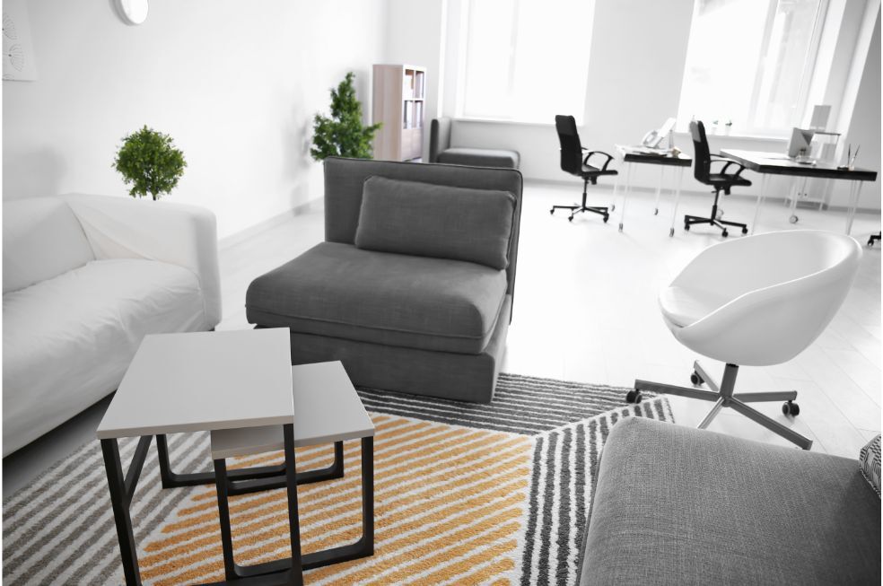 komfortowe meble wypoczynkowe do strefy biurowej