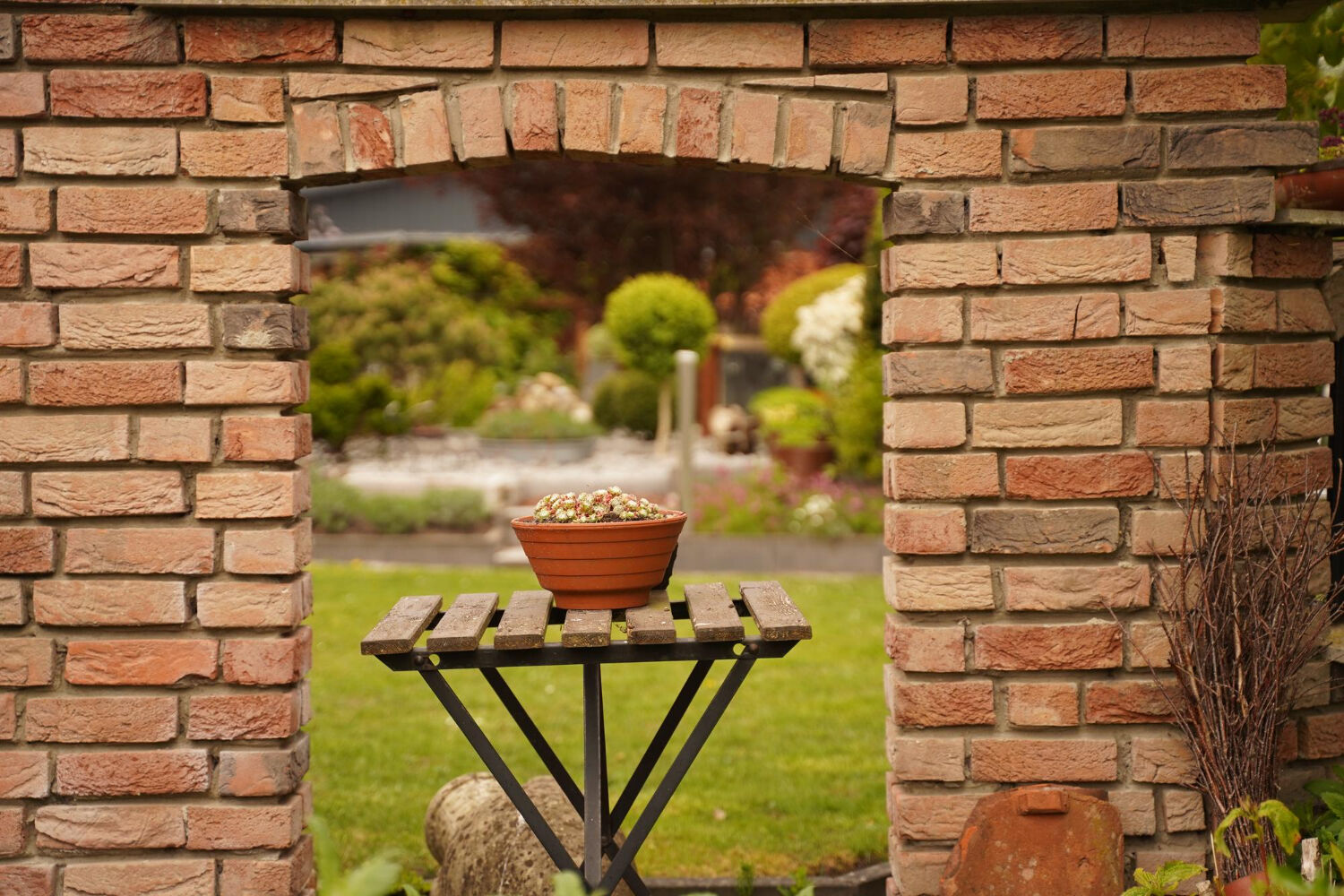 cegła w ogrodzie inspiracje 